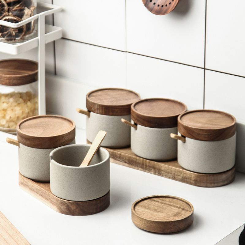 Ceramiczny słoik z bambusową pokrywką