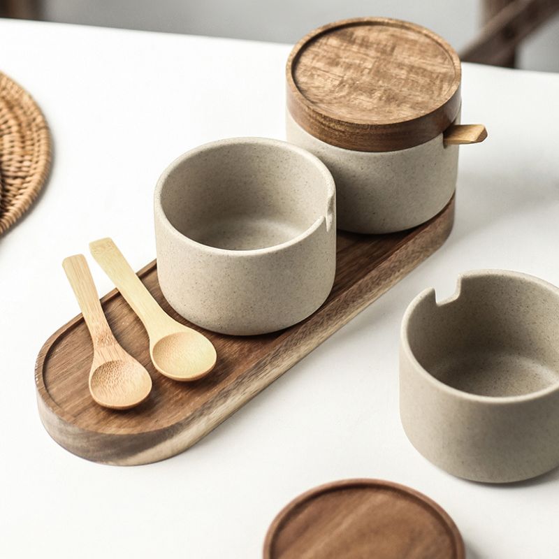 Ceramiczny słoik z bambusową pokrywką